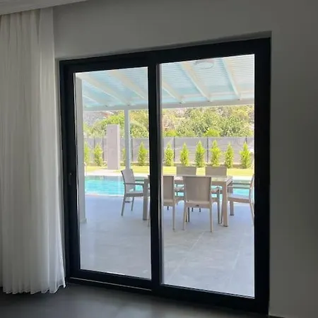 Goecekte 4+1 Havuzlu Lueks Villa, Goecek Fethiye