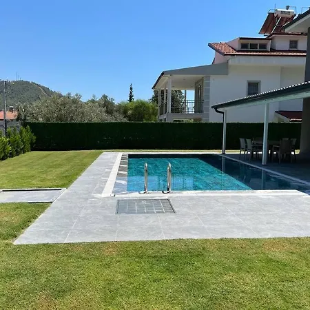 Gocekte 4+1 Havuzlu Luks Villa, Gocek